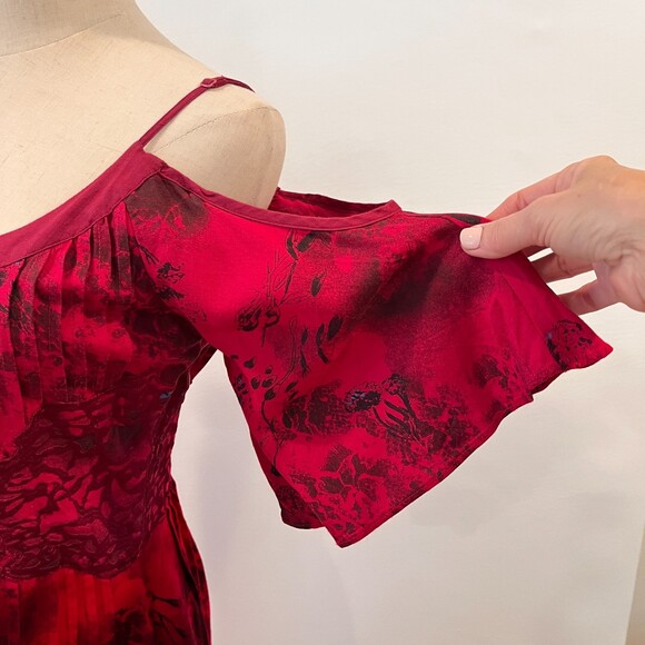 Free People Red Paint Splatter Mini Dress Cold Shoulder Embroidered Pleated 4 - Picture 6 of 10